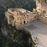 Essenza Materana Ματέρα